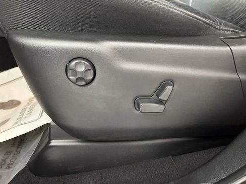 Used 2024 Dodge Durango GT image 35