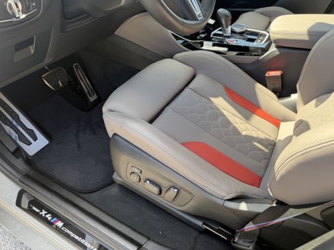 Used 2025 BMW X4 M w/ Competition Package image 18