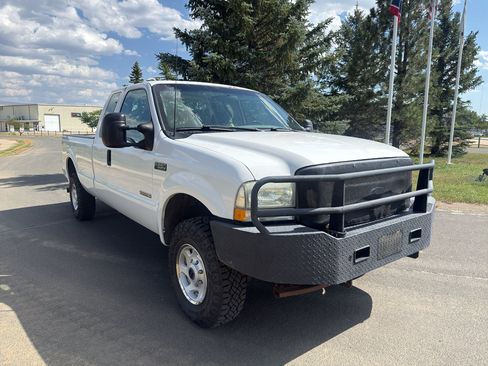 Used 2003 Ford F250 4x4 SuperCab Super Duty image 5