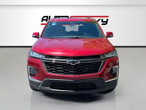 Used 2023 Chevrolet Traverse RS AWD/4WD image 2