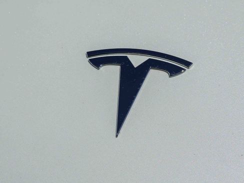 Used 2022 Tesla Model 3 Performance image 25