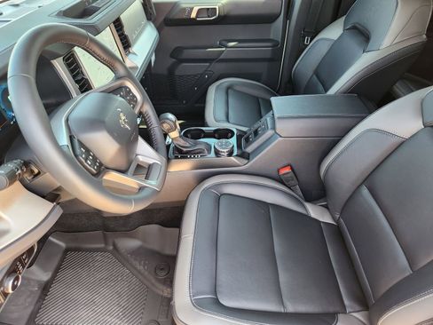 New 2025 Ford Bronco Outer Banks image 10