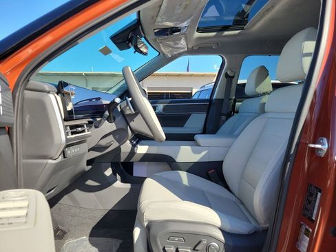 New 2025 Hyundai Santa Fe Calligraphy FWD image 23