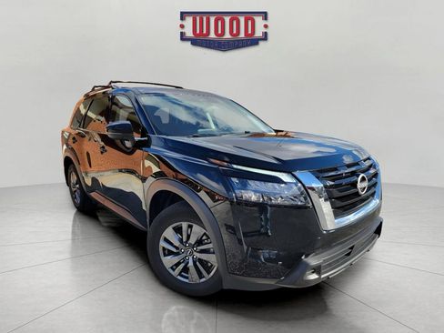Used 2024 Nissan Pathfinder SV AWD/4WD image 1