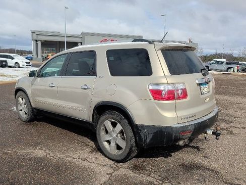 Used 2011 GMC Acadia SLT image 3