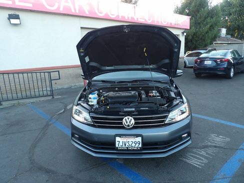 Used 2015 Volkswagen Jetta SEL FWD image 14