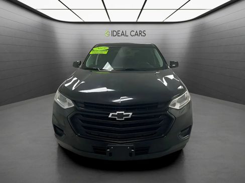 Used 2019 Chevrolet Traverse LS w/ LPO, Blackout Package FWD image 2