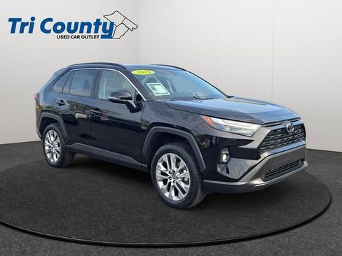 Used 2025 Toyota RAV4 XLE Premium w/ Weather Package AWD/4WD image 1