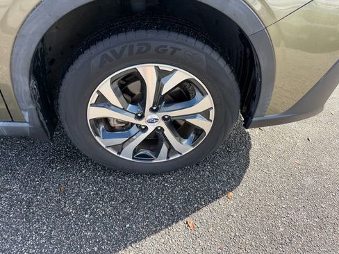 Used 2020 Subaru Outback Limited w/ Popular Package #2 image 4