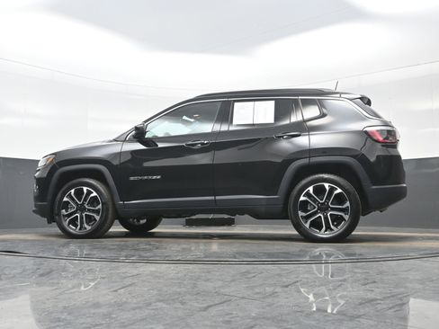 Used 2024 Jeep Compass Limited image 25