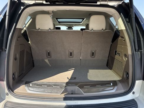 Used 2023 GMC Yukon Denali image 26