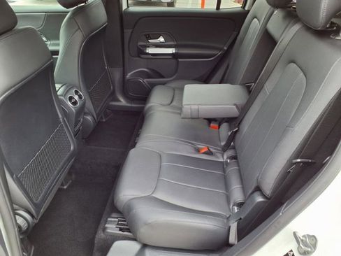 Certified 2022 Mercedes-Benz GLB 250 image 17