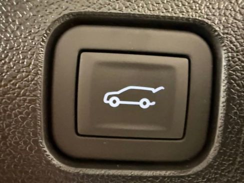 New 2026 GMC Acadia Elevation w/ Elevation Premium Package image 9