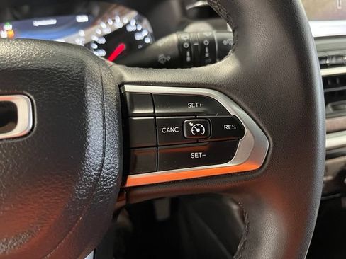 Used 2024 Jeep Compass Latitude AWD/4WD image 29