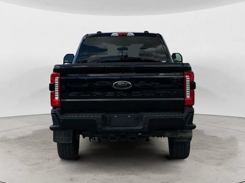 Used 2025 Ford F350 Lariat w/ Black Appearance Package AWD/4WD image 4