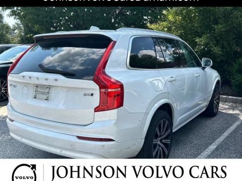 Used 2023 Volvo XC90 B5 Core w/ Climate Package AWD/4WD image 3