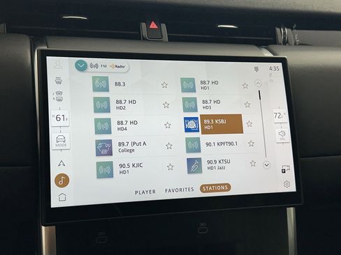 Used 2024 Land Rover Discovery Sport S image 23