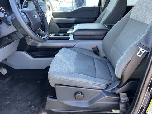 Used 2023 Ford F150 XLT w/ Trailer Tow Package image 12