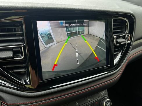 Used 2025 Dodge Durango GT AWD/4WD image 34