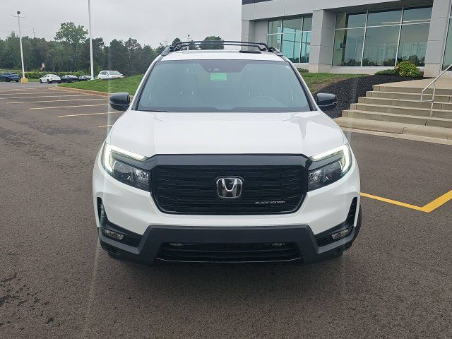 Used 2024 Honda Passport Black Edition image 2