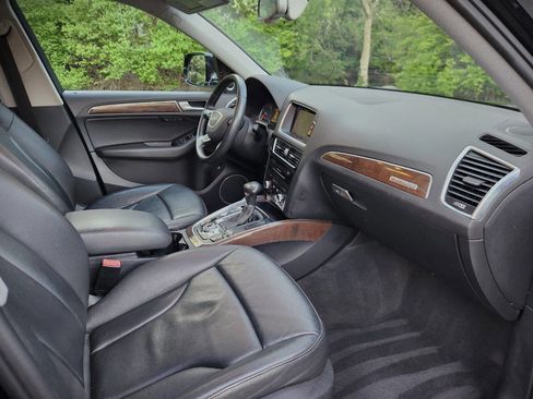 Used 2017 Audi Q5 2.0T Premium image 9