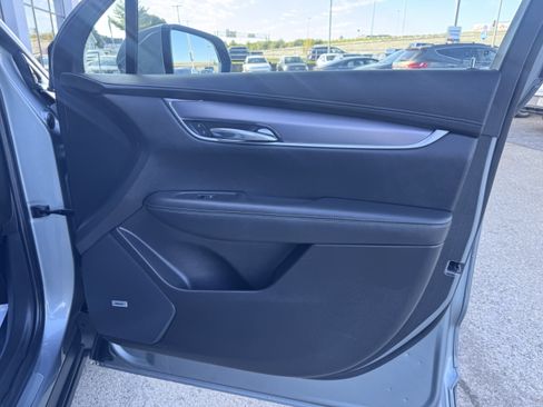 Used 2023 Cadillac XT6 Luxury w/ LPO, Floor Liner Package image 14