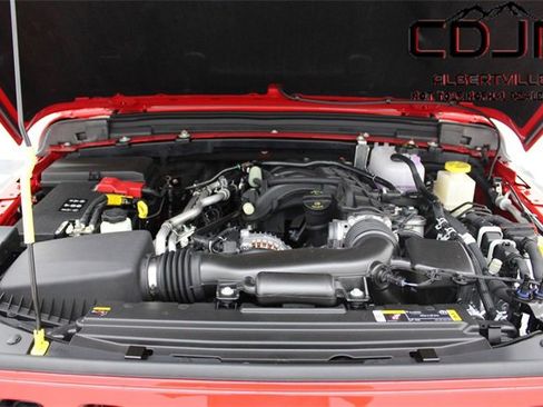 Used 2023 Jeep Gladiator Rubicon w/ Cold Weather Group image 47