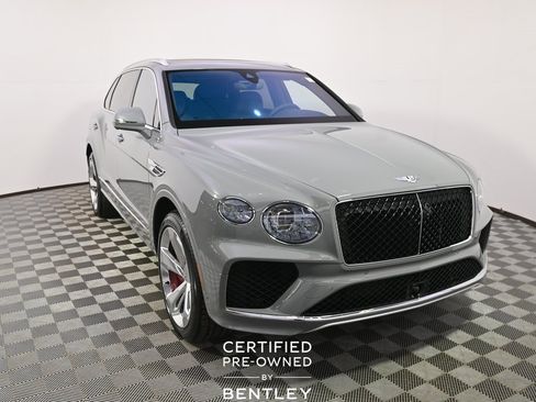 Used 2024 Bentley Bentayga Extended Wheelbase image 9
