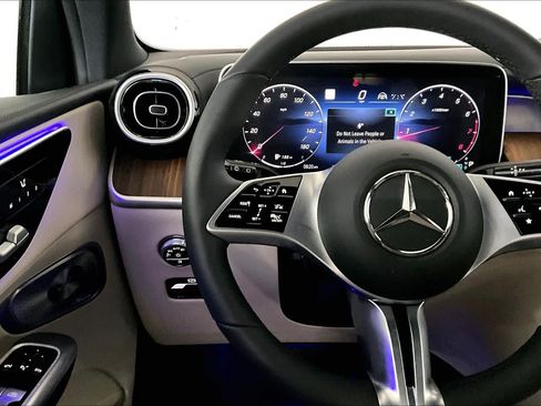 Certified 2023 Mercedes-Benz GLC 300 4MATIC image 24