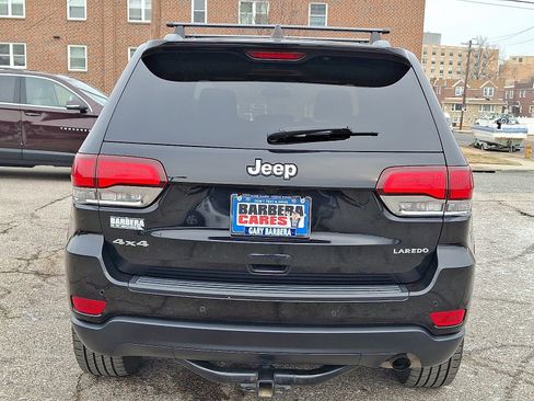 Used 2021 Jeep Grand Cherokee Laredo X image 5