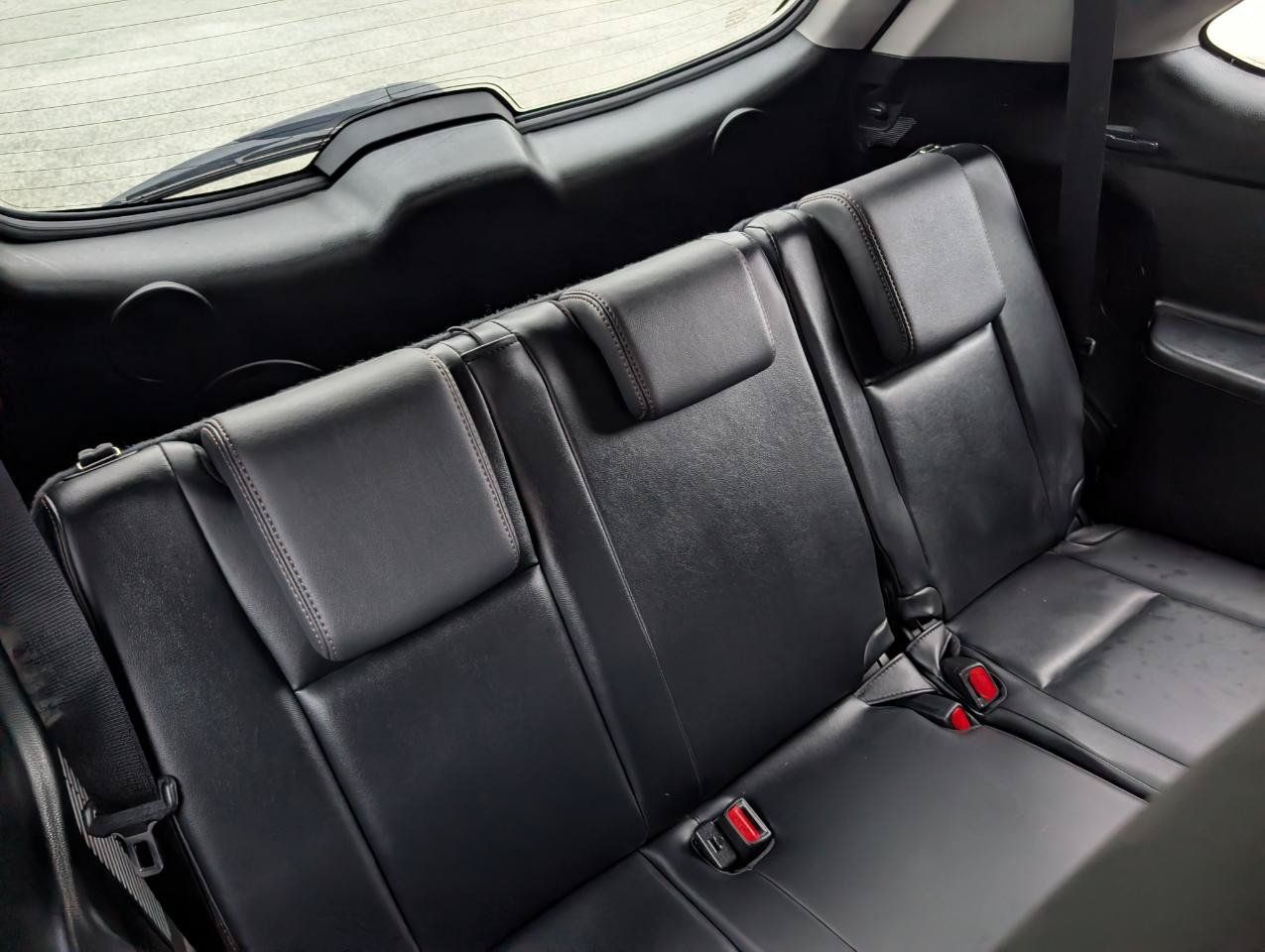 Used 2016 Toyota Highlander Limited FWD image 25