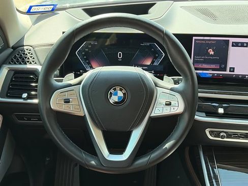 Used 2024 BMW X7 xDrive40i AWD/4WD image 13