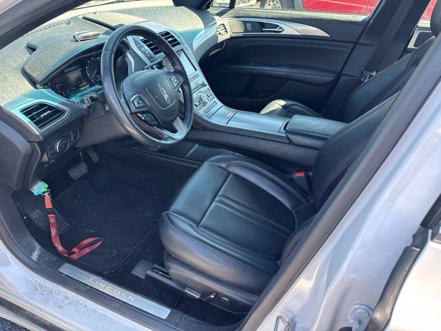 Used 2020 Lincoln MKZ FWD image 8
