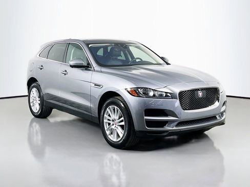Used 2020 Jaguar F-PACE Prestige image 3