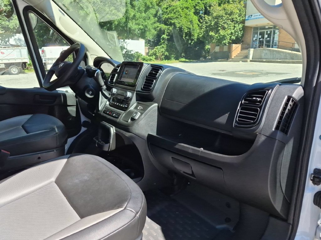 Used 2025 RAM ProMaster 2500 w/ Convenience Group FWD image 22