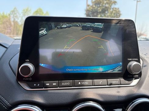 Used 2024 Nissan Sentra SV image 18