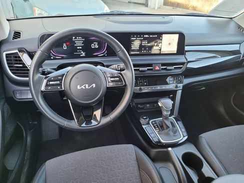 Certified 2025 Kia Seltos S FWD image 20
