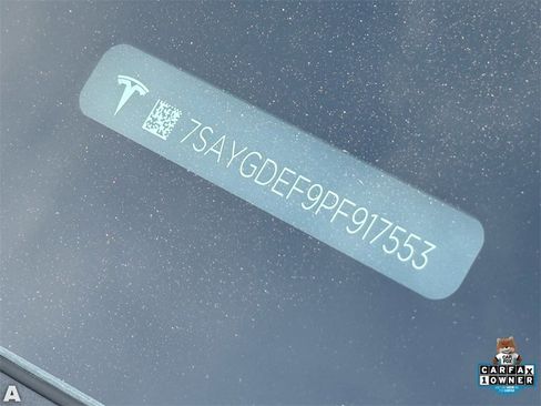 Used 2023 Tesla Model Y Performance image 14