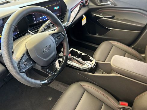 New 2026 Chevrolet Trax RS w/ Driver Confidence Package image 10