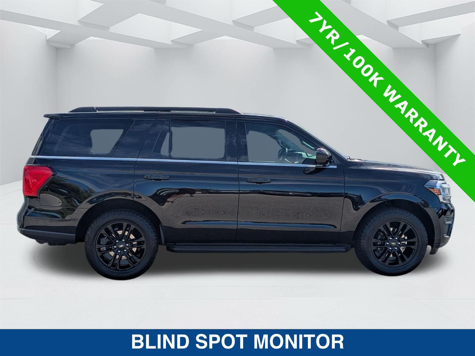 Used 2024 Ford Expedition XLT RWD image 4