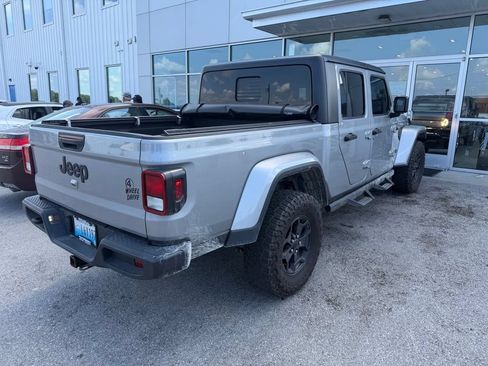 Used 2021 Jeep Gladiator Sport AWD/4WD image 3