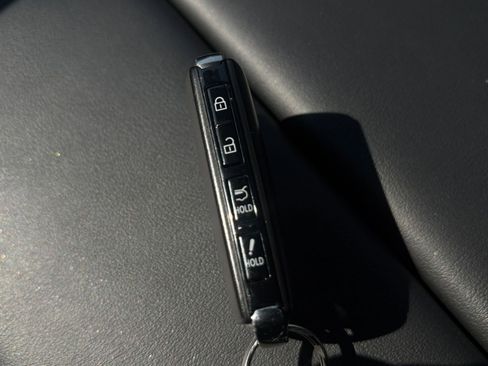 Used 2025 MAZDA CX-90 3.3 Turbo w/ Preferred Package image 22