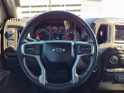 Used 2022 Chevrolet Silverado 1500 Custom Trail Boss AWD/4WD image 13