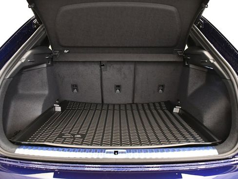 New 2025 Audi Q3 2.0T Premium image 56