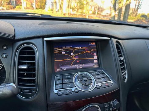 Used 2015 INFINITI QX50 Journey w/ Premium Package image 26