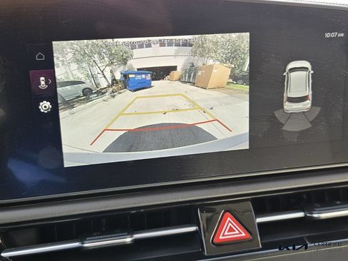 Certified 2023 Kia Niro EX Touring FWD image 23