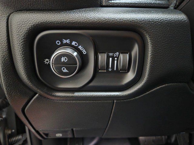Used 2019 RAM 2500 Laramie AWD/4WD image 40