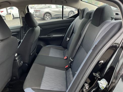 Used 2025 Nissan Versa SV image 25