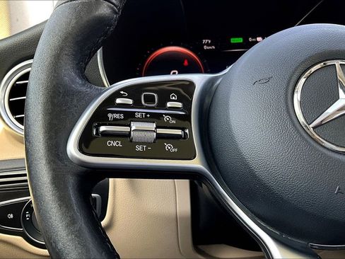 Used 2020 Mercedes-Benz GLC 350e 4MATIC image 10