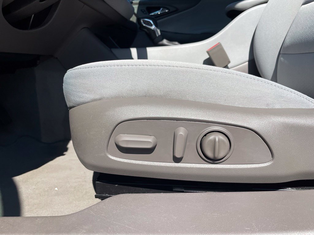 Used 2023 Chevrolet Malibu LS w/ Driver Confidence Package FWD image 10